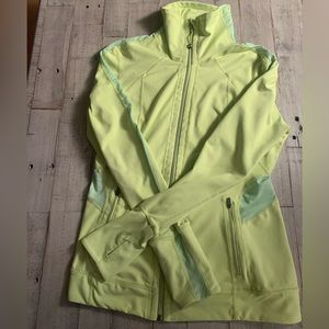 Tangerine Lightweight Breathable Stretch‎ Jacket Size Medium